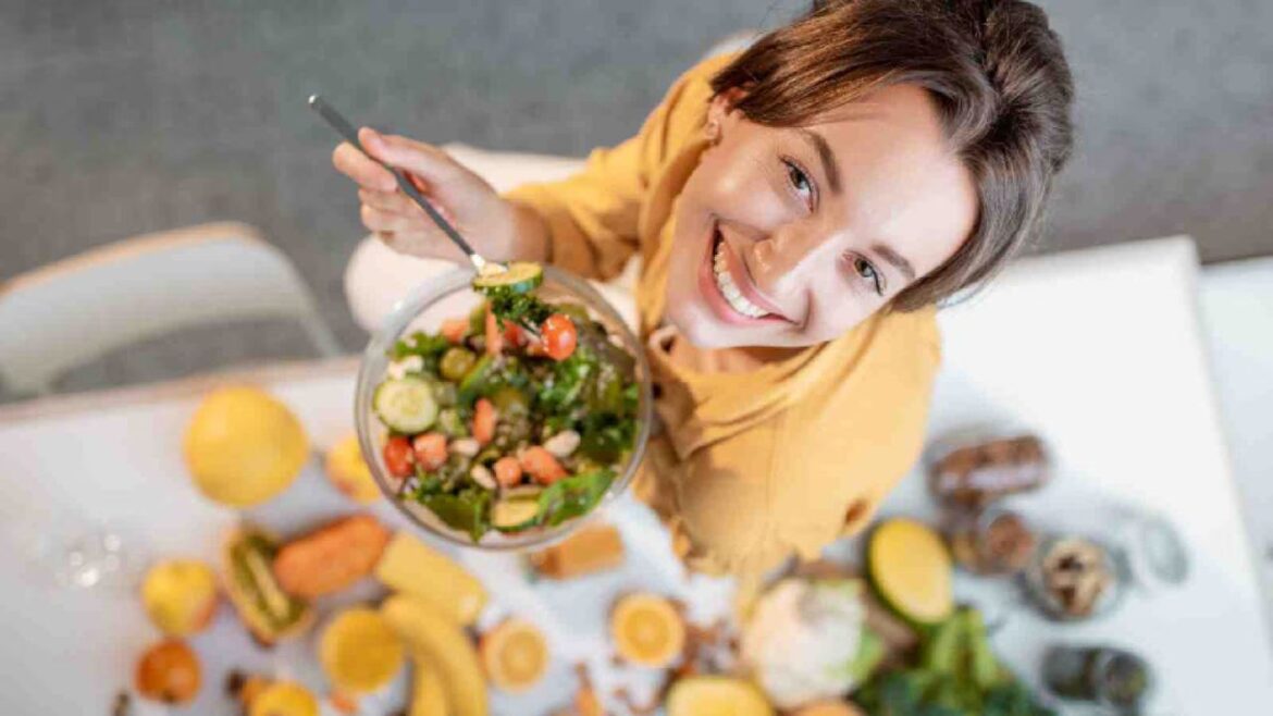 Infertility from Overeating: The habit of overeating can weaken fertility!