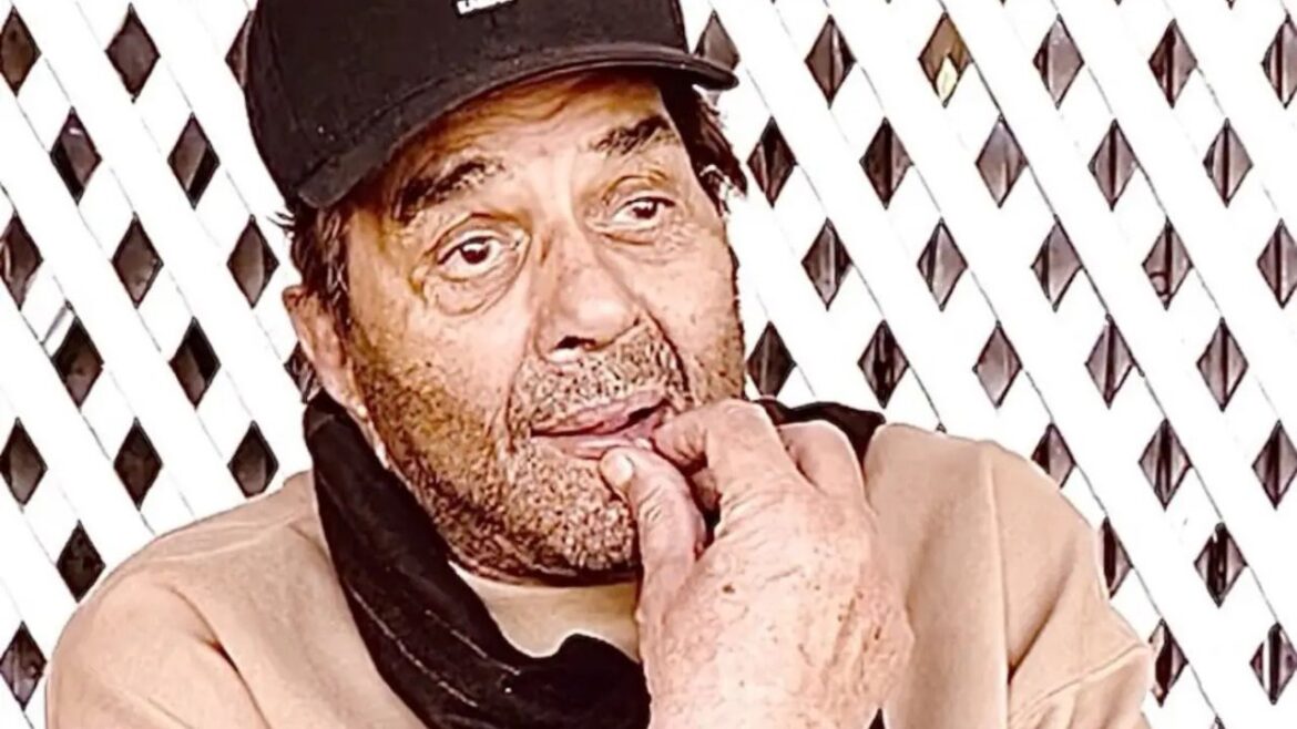 Dharmendra spoke his heart out with a sad heart, fans were shocked